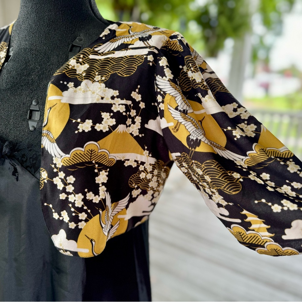 Mustard crane print vintage inspired bolero - Picture 3 of 5